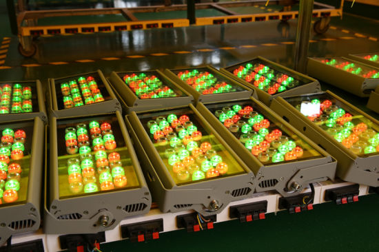 Fuera de la lámpara LED de led de inundación de RGBW IP65 48W